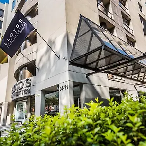 Lloyds Apartasuites Parque 93 Aparthotel
